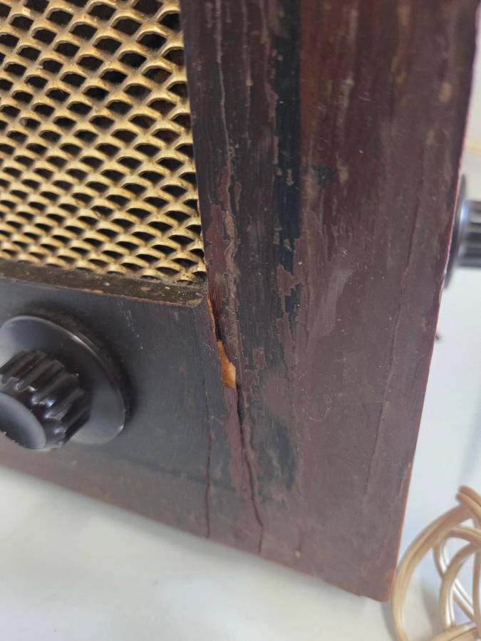 Vintage G.E.C. Radio - Made in England - See pictures