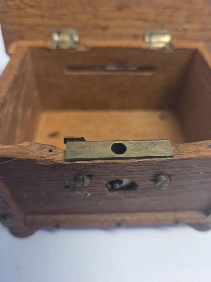 Antique Fry's Chocolate Wooden Money box - See pictures - Needs some repairs