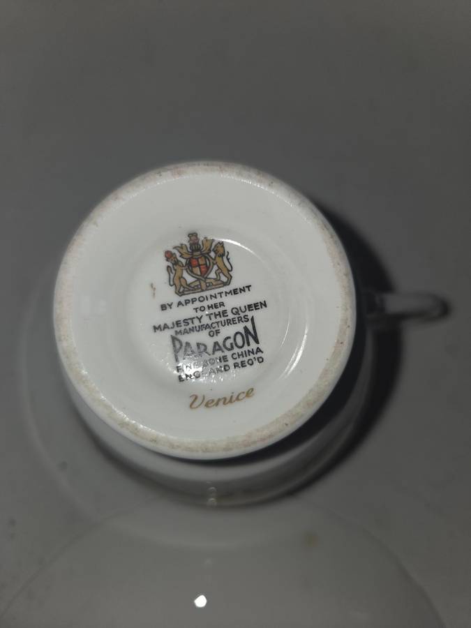 Beautiful Vintage Paragon Venice Duo Fine Bone China - England Perfect condition - Cup and Saucer