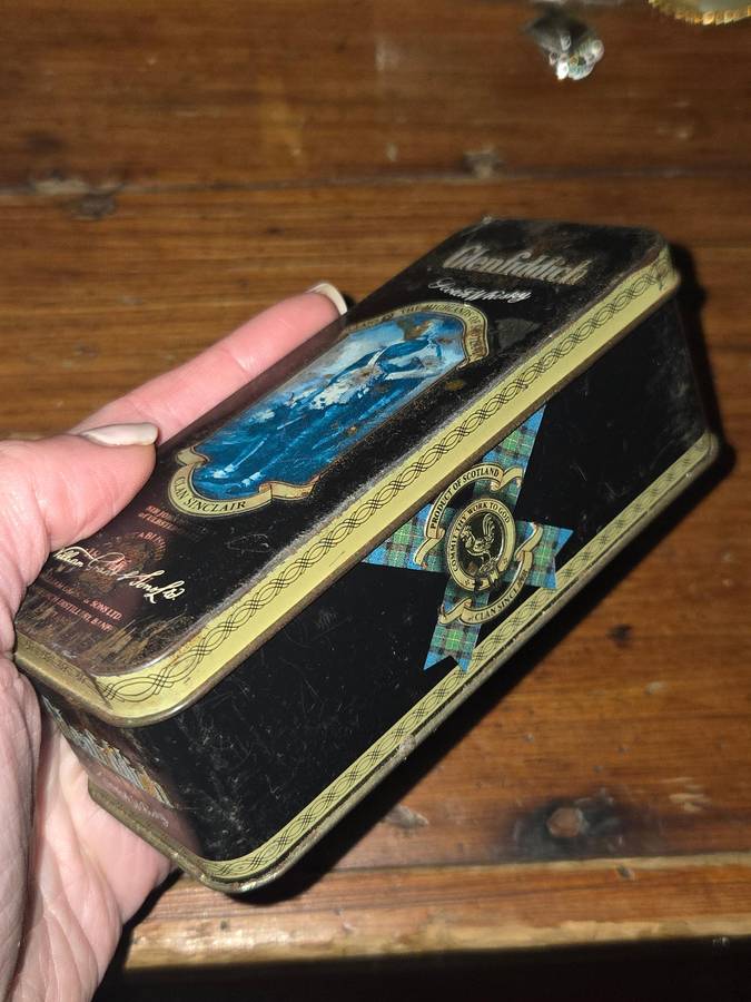 Small Glenfiddich Scotch Whiskey Tin