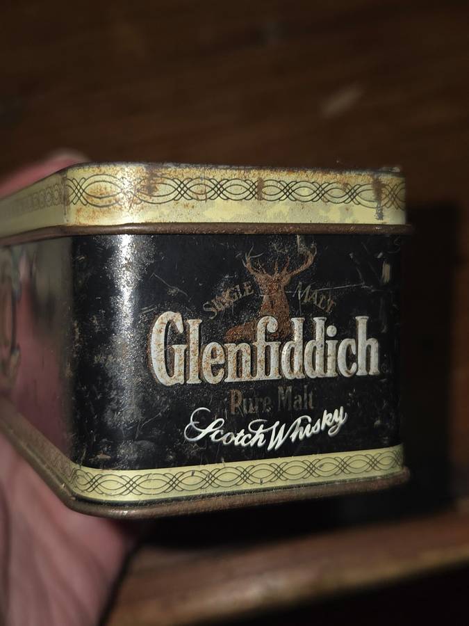 Small Glenfiddich Scotch Whiskey Tin
