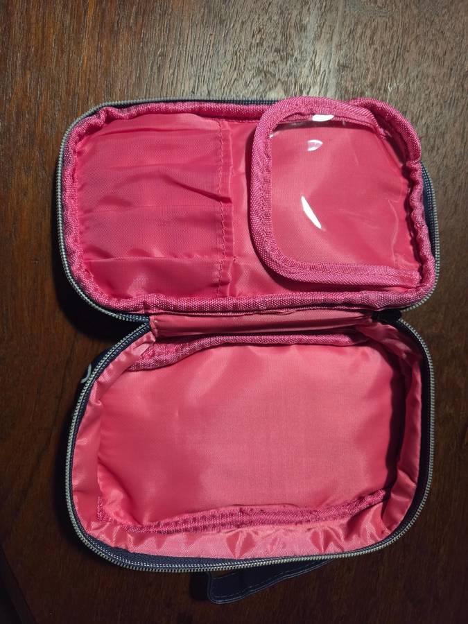 Cosmetic Pouch / Cosmetic Bag / Storage Bag