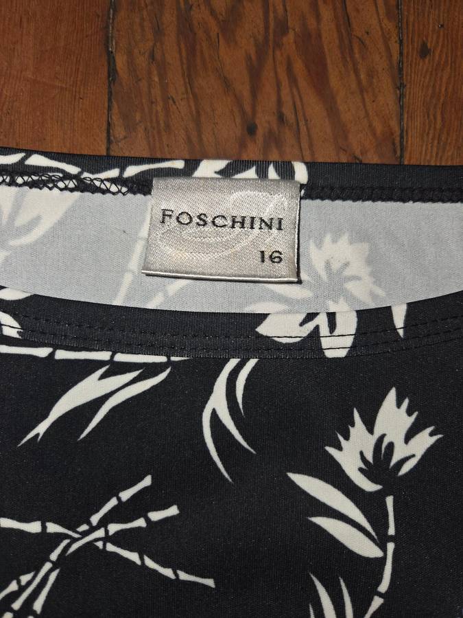 Foschini Black and White top - Size 16