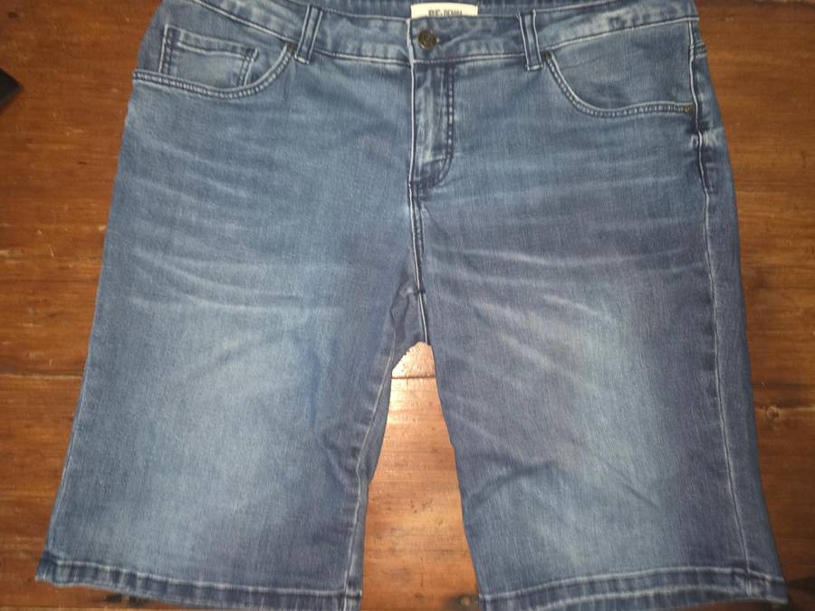 Woolworths denim shorts - Size 14