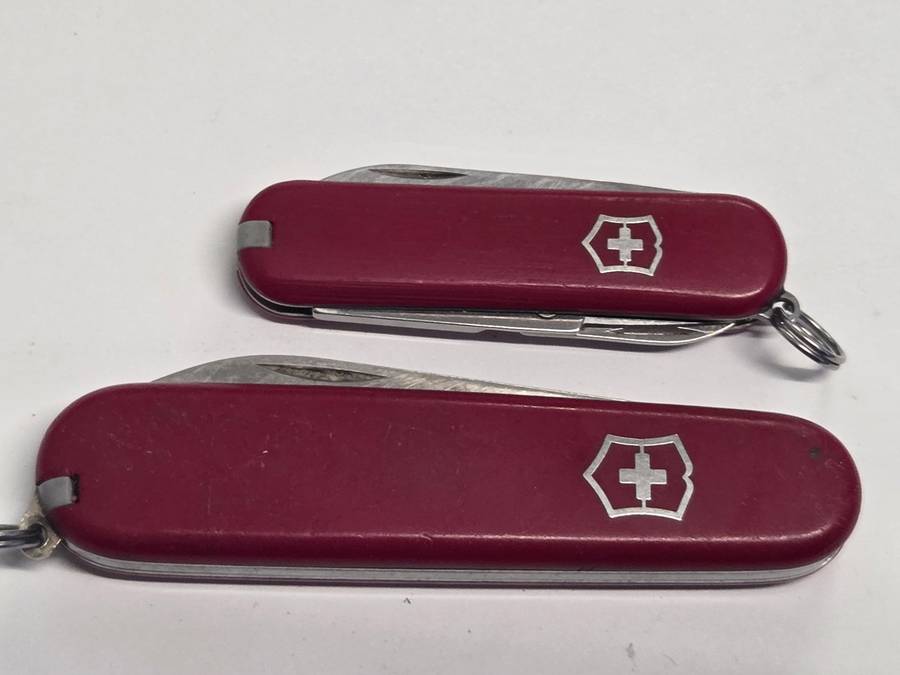 2 x Collectible Victorinox Swiss Made Pocket knives - Multi tool knives