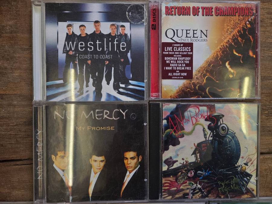 7 x CD's Incl, Queen, 4 Non Blonds, Julio, BZN, Boyzone, etc.
