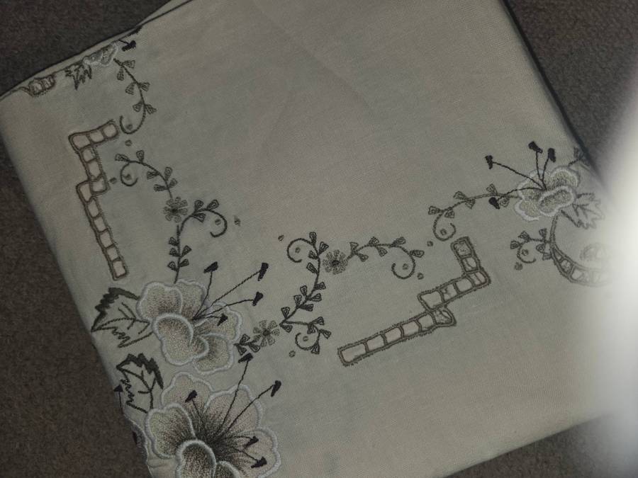 Beautiful Vintage Embroidered Tablecloth - 85cm x 85cm