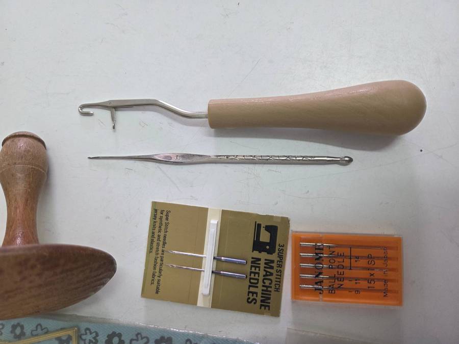 Vintage Haberdashery - Including Zig-zag Scissor, Wooden Cotton Reel, Zip, darning mushroom, etc.