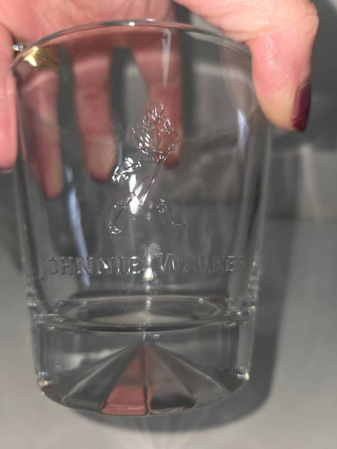 4 x Johnnie Walker Whiskey glasses