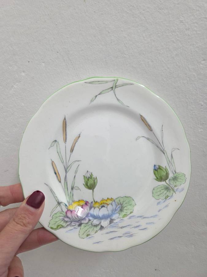 2 x Vintage Royal Stafford Bone Cina Plates - Made in England Diameter - 16cm
