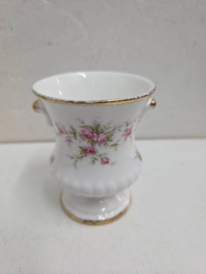 Small Vintage Paragon Fine Bone China Vase - Height - 9cm - Victoriana Rose design