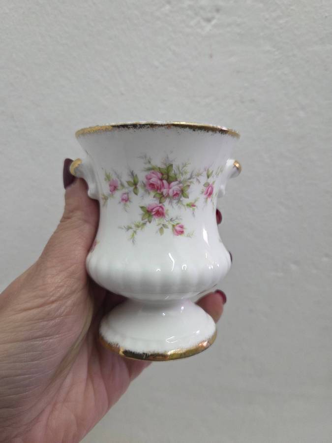 Small Vintage Paragon Fine Bone China Vase - Height - 9cm - Victoriana Rose design