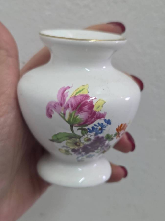 Small Vintage Hand Decorated Vase - Height - 9cm