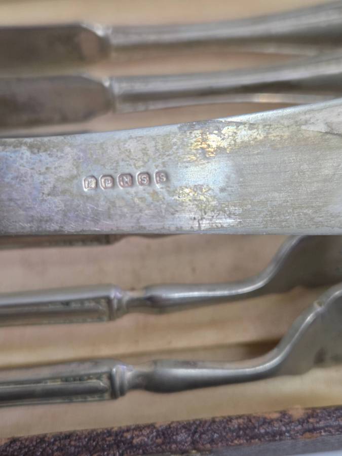 12 Piece Vintage EPNS Knife and fork set in original box