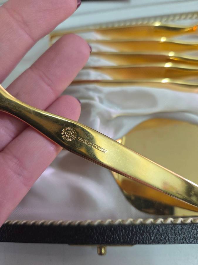 Grah & Deppmeyer 24 carat gold plates cake fork and cake lifter set - boxed