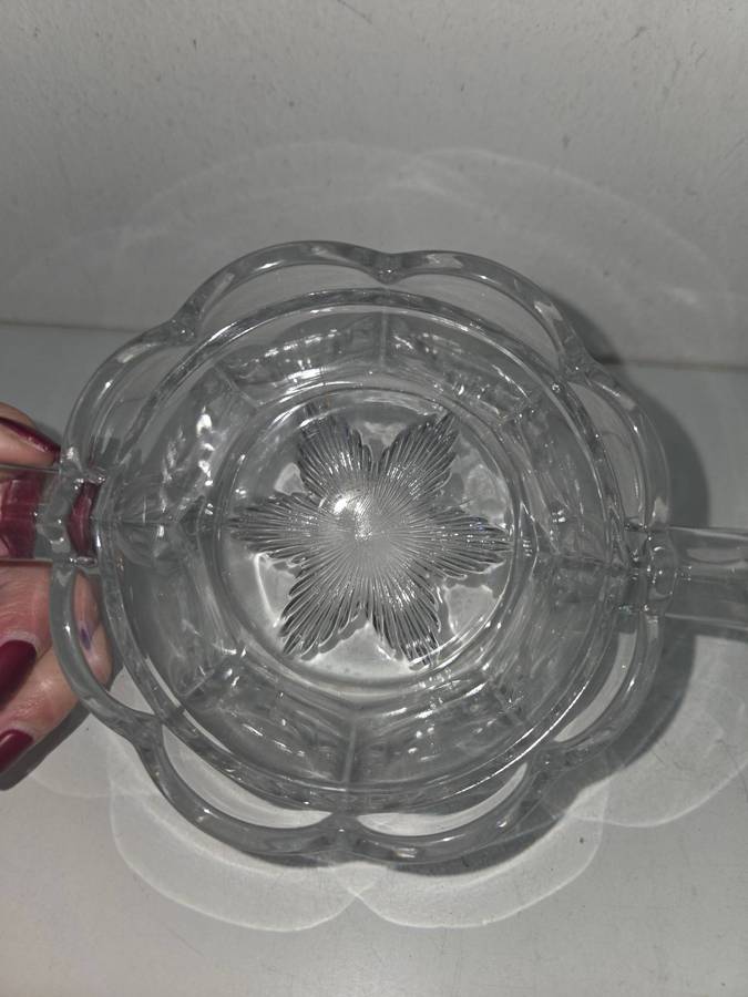 Beautiful Large Glass Sugar Bowl - Dish Heavy glass item