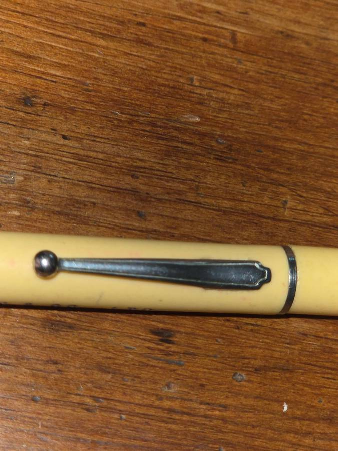 Vintage Pencil - Needs lead