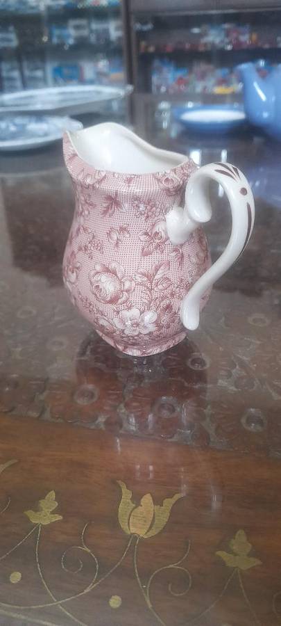 Antique Reflections J. Godinger & Co. Creamer. Burgundy Floral.