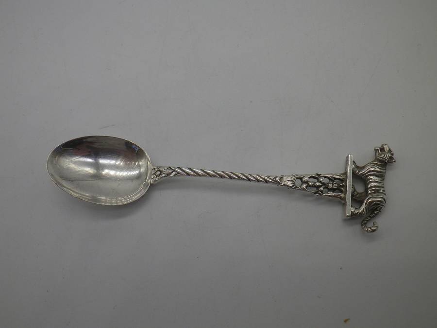 Sterling Silver TIGER FIGURAL teaspoon. Malaysia. 10.06 grams. 10cm long