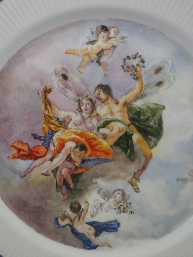 Beautiful Hand painted Display plate. Myth of 'Zeffiro & Flora' by Tiepolo. Chodziez Poland 24cm