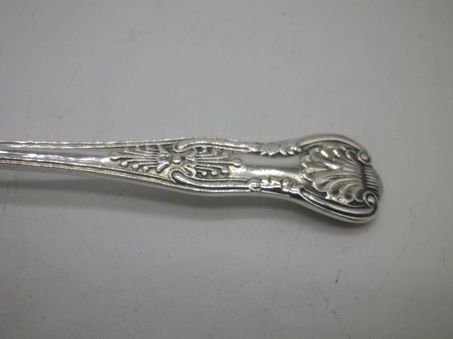 Hallmarked Silver Kings Pattern teaspoon. London, 1891 Josiah Williams & Co 24g