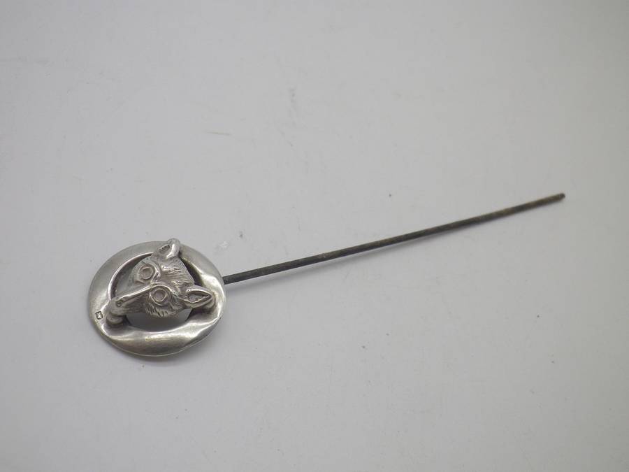 Edwardian 1910 Hallmarked silver FOX hat pin. Birmingham, Pearce & Thompson. Steel pin 12cm