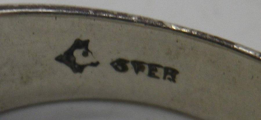 Stunning Vintage Navajo Style Turquoise & Sterling Silver ring. 5.32g Size: N 1/2