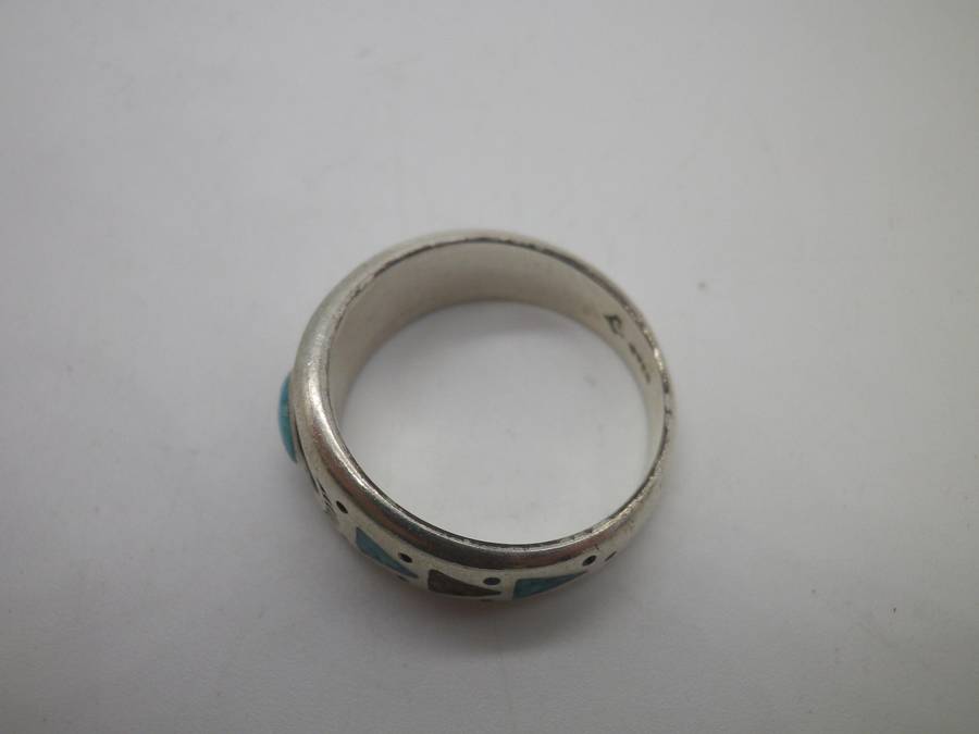 Stunning Vintage Navajo Style Turquoise & Sterling Silver ring. 5.32g Size: N 1/2