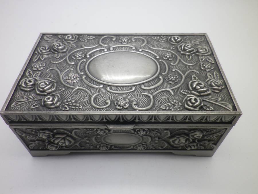 Nice Vintage Pewter Jewellery box with velvet lining.