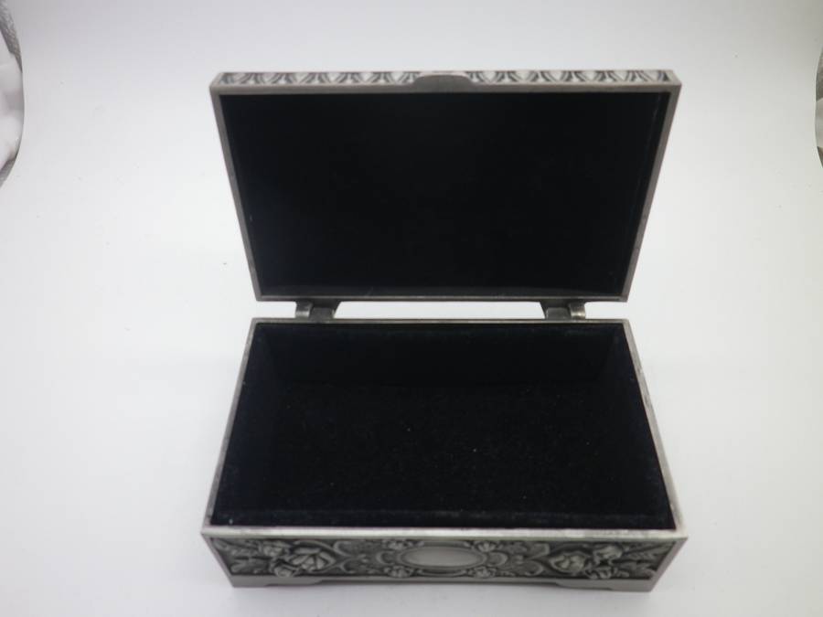 Nice Vintage Pewter Jewellery box with velvet lining.