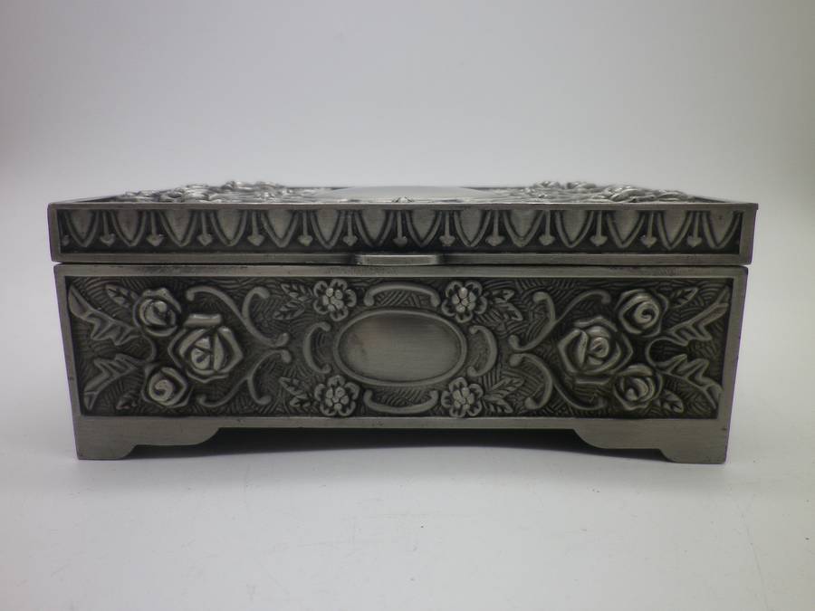 Nice Vintage Pewter Jewellery box with velvet lining.