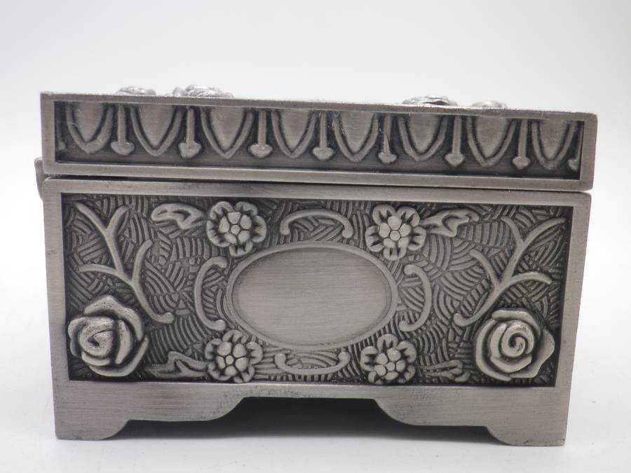 Nice Vintage Pewter Jewellery box with velvet lining.