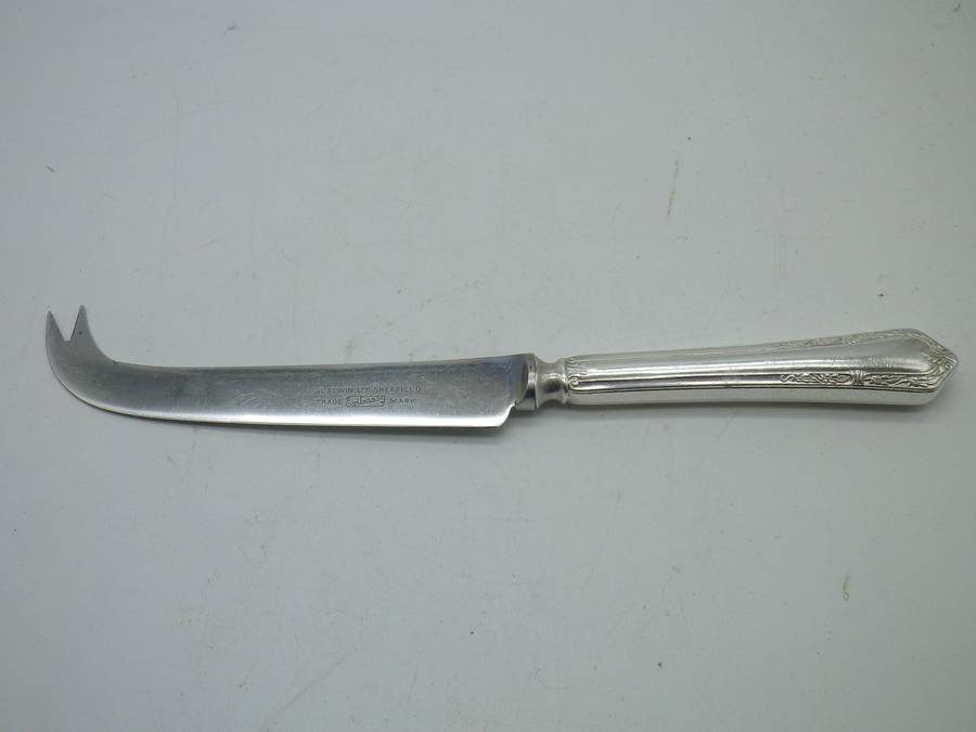 Vintage CHEESE knife with Silver plated handle & Gladwin Ltd Sheffield  Steel Blade