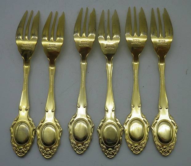 24ct Gold Plated Cake Forks. Eetrite. with Royal Albert Moss Rose design insets. Boxed