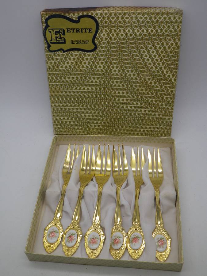 24ct Gold Plated Cake Forks. Eetrite. with Royal Albert Moss Rose design insets. Boxed