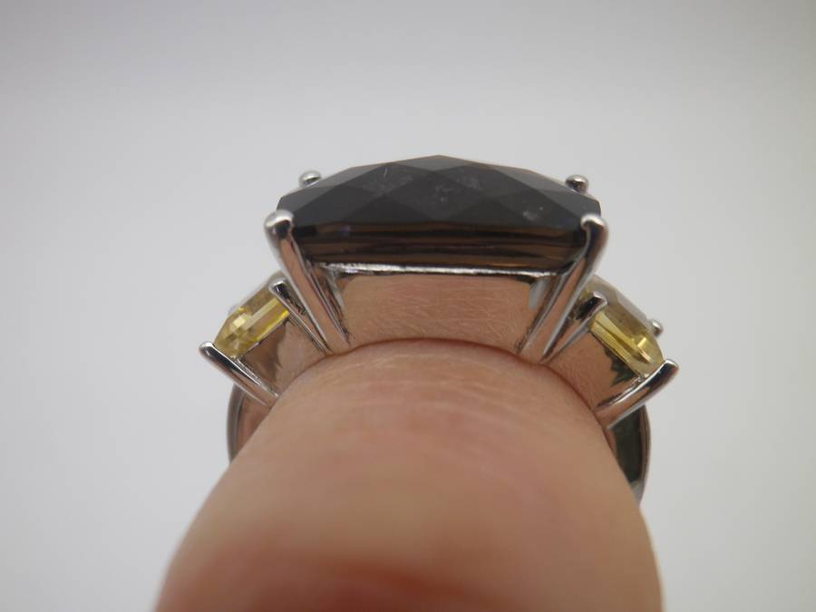 Splendid Sterling Silver Smoky Quartz & 2 citrine Vintage Ring. Rhodium plated. Size: P. 6g