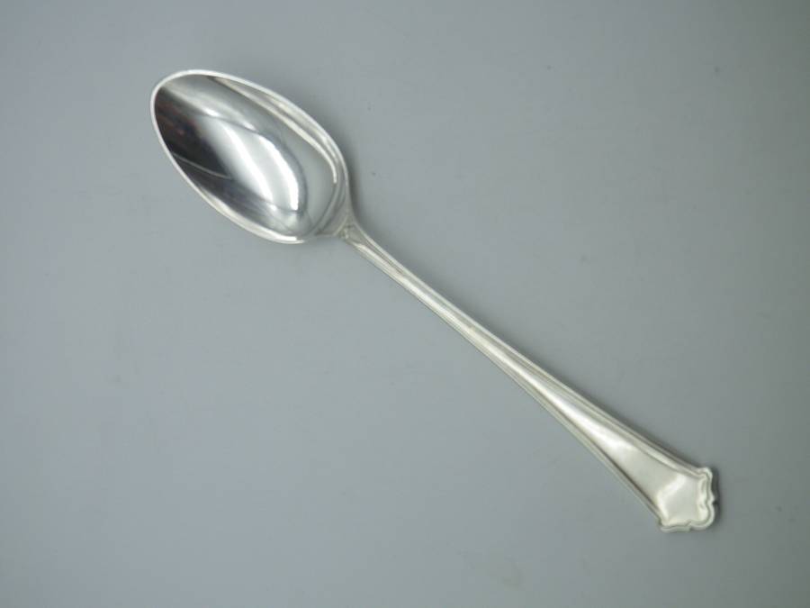 Silver plated Serving Spoon. Good quality ELKINGTON PLATE, England