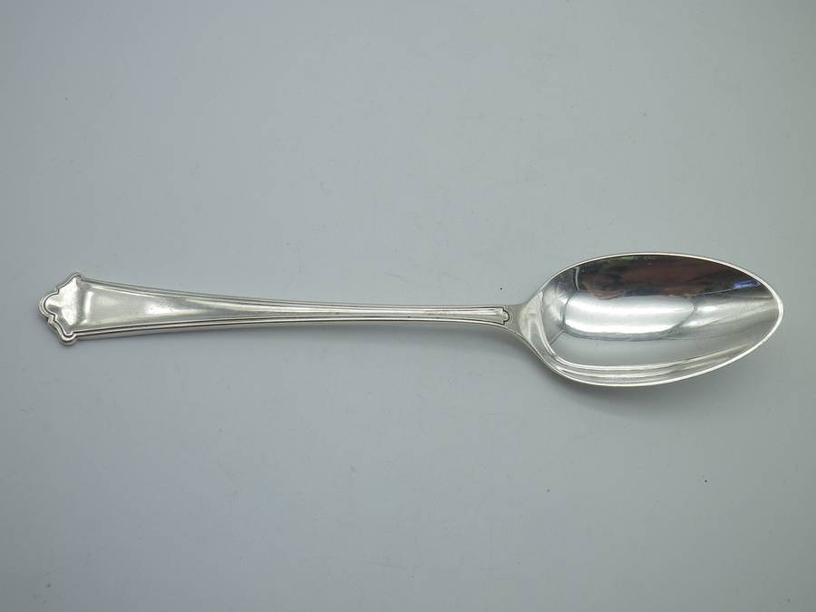 Silver plated Serving Spoon. Good quality ELKINGTON PLATE, England