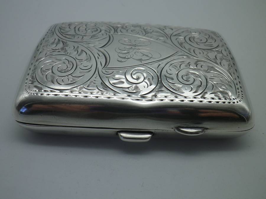 Sterling Silver Cigarette Case Birmingham 1917 or 1942 Joseph Gloster Ltd 74.5 9.5x6x1.5