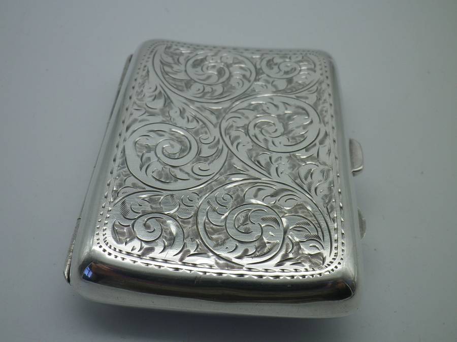 Sterling Silver Cigarette Case Birmingham 1917 or 1942 Joseph Gloster Ltd 74.5 9.5x6x1.5
