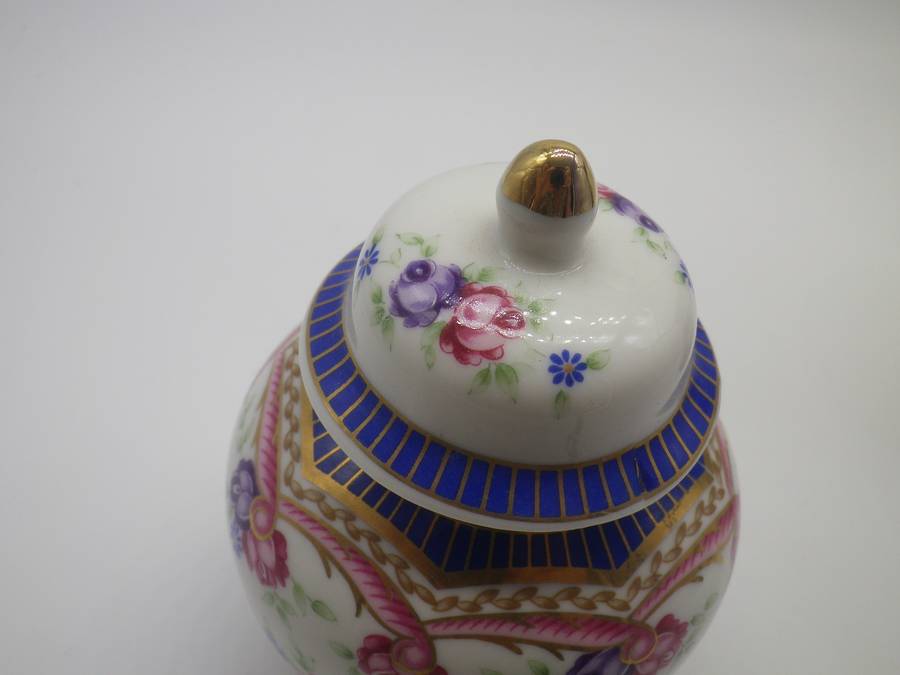 BEAUTIFUL VINTAGE LIMOGES France TRINKET JAR & HOLDER Set DESIGNED BY PIERRE DUMAS FILS