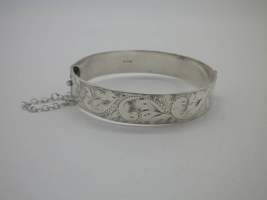 Fabulous Hallmarked Silver Clip Bangle. Sheffield, 1990. 25.5g