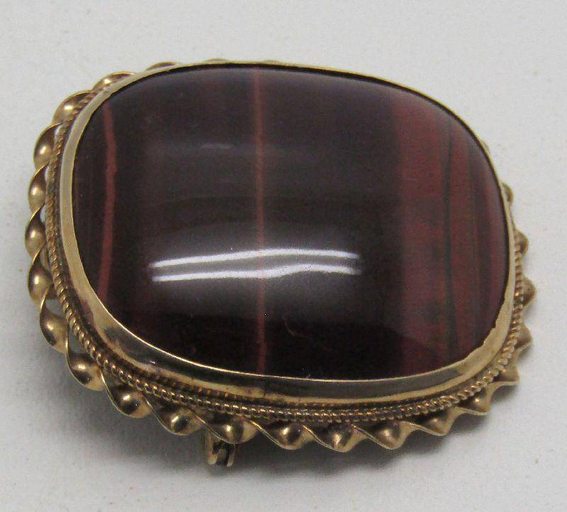 9ct Yellow Gold & Tigers Eye Pendant or brooch. 4.5x 3.5cm.