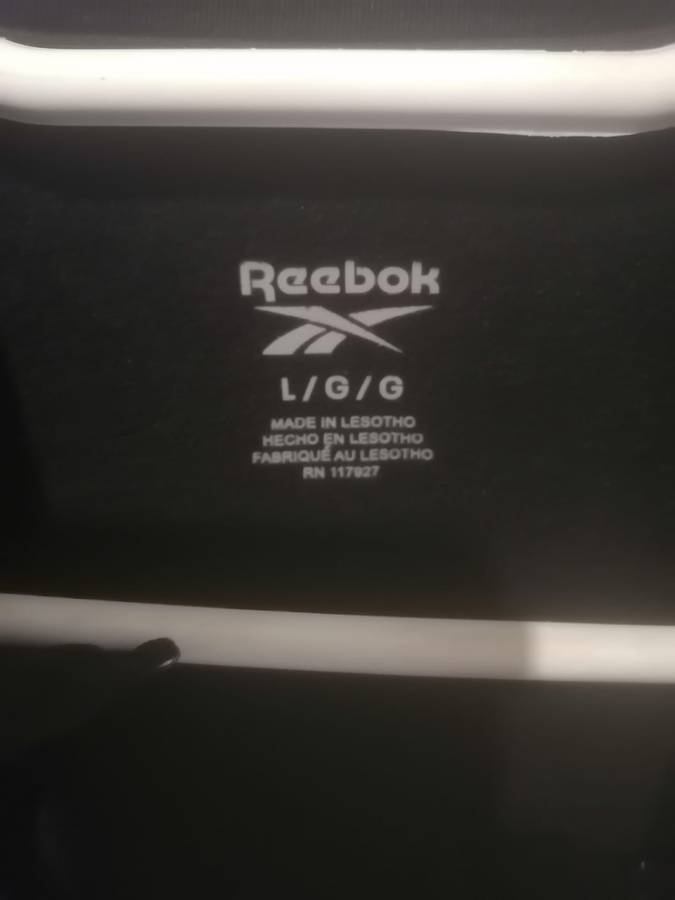 REEBOK SWEATER