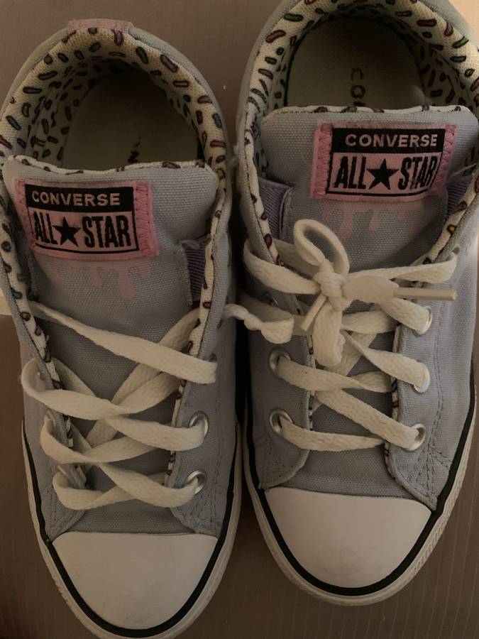 Gorgeous Converse Takkie