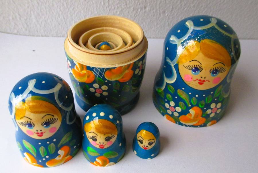 Vintage Hand Painted Russian Matryoshka nested dolls, Lot of 5. Biggest one 130mm high.