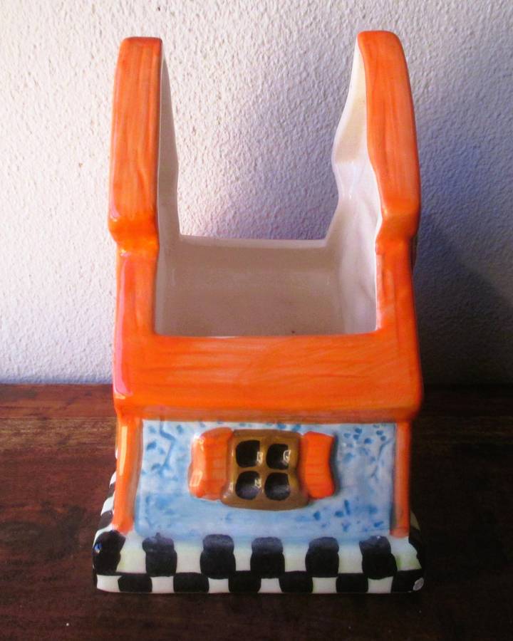 Halloween Haunted House Trick or Treat Candy Dish, Ceramic.  150x150mm