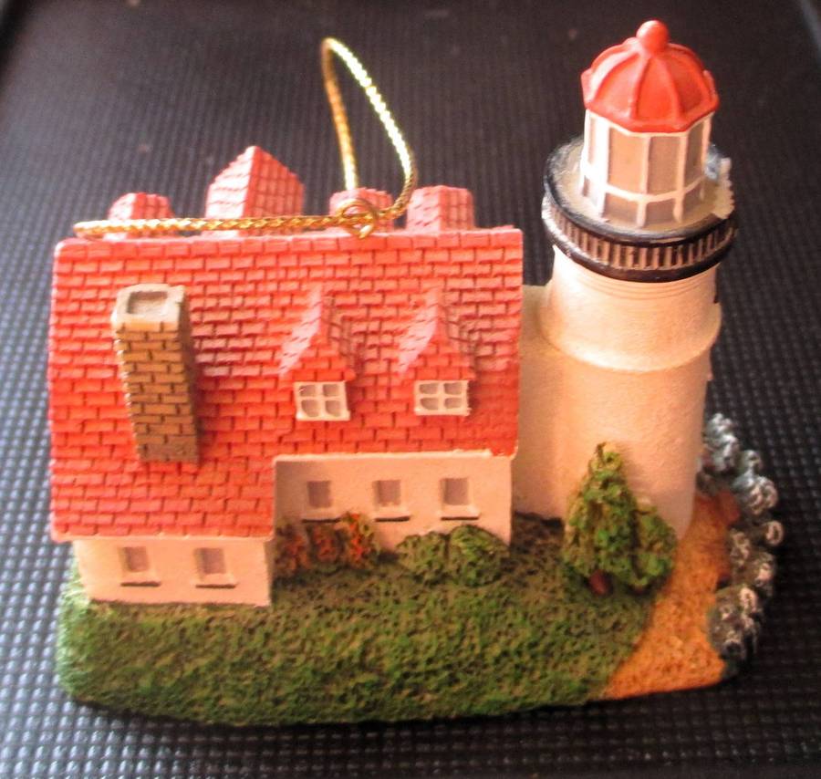 Lefton Historic American Lighthouse Figurine Point Betsie Frankfort 2000, 12865.