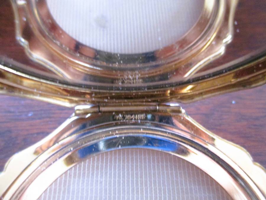 Vintage Stratton Yellow Rose Decorated Make-Up Powder Mirror Compact, Lovely item