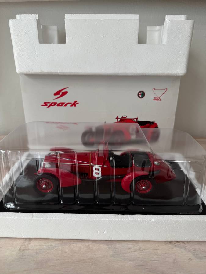 Collectible Spark Alfa Romeo 8C No.8 Le Mans Winner Model